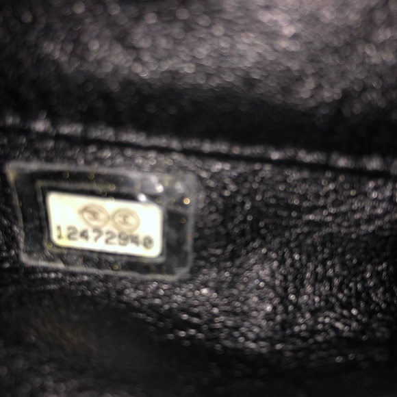 💯💯Chanel Sensual Accordion Shoulder Bag. - Picture 3 of 3